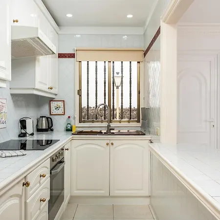 Apartment Exclusive Frontline One Bedroom