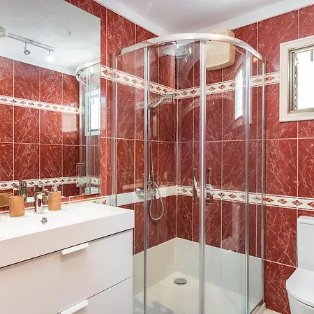 Apartment Exclusive Frontline One Bedroom