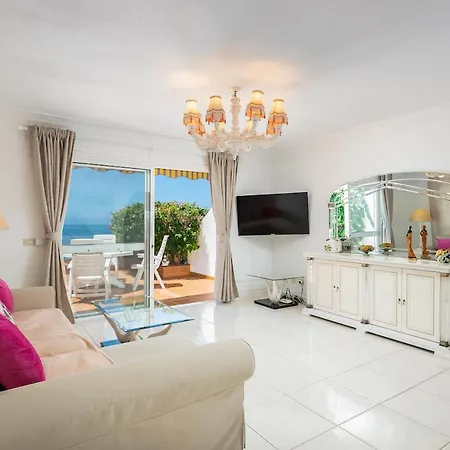Exclusive Frontline One Bedroom Apartment