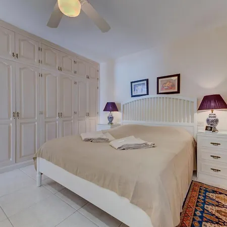 Exclusive Frontline One Bedroom *